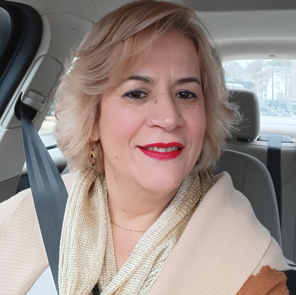 Meet your Posher, Maria